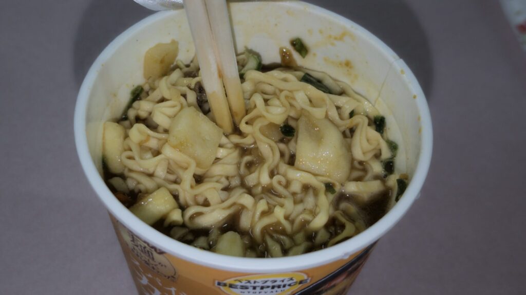 トップバリュー ベストプライス スパイシーカレー 商品画像