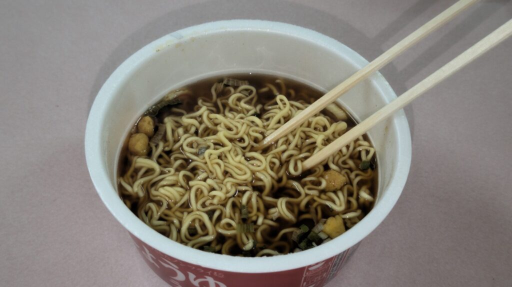 コシのあるもっちりとしたノンフライ麺 しょうゆラーメン
